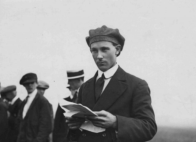 harry hawker 0324-0210